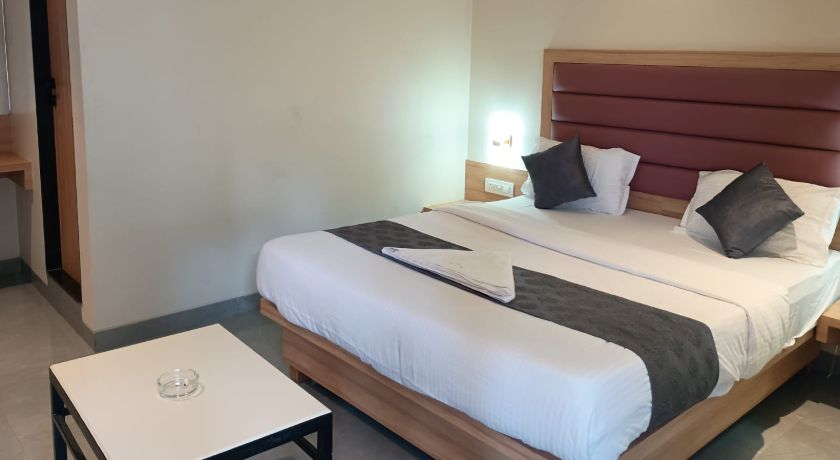 Hotel Legacy Inn in Navi Mumbai