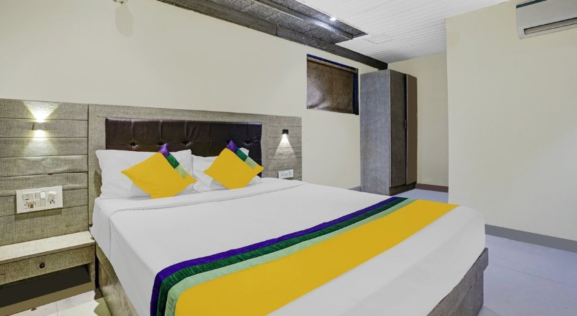 New Hotel Prince Palace in Mumbai