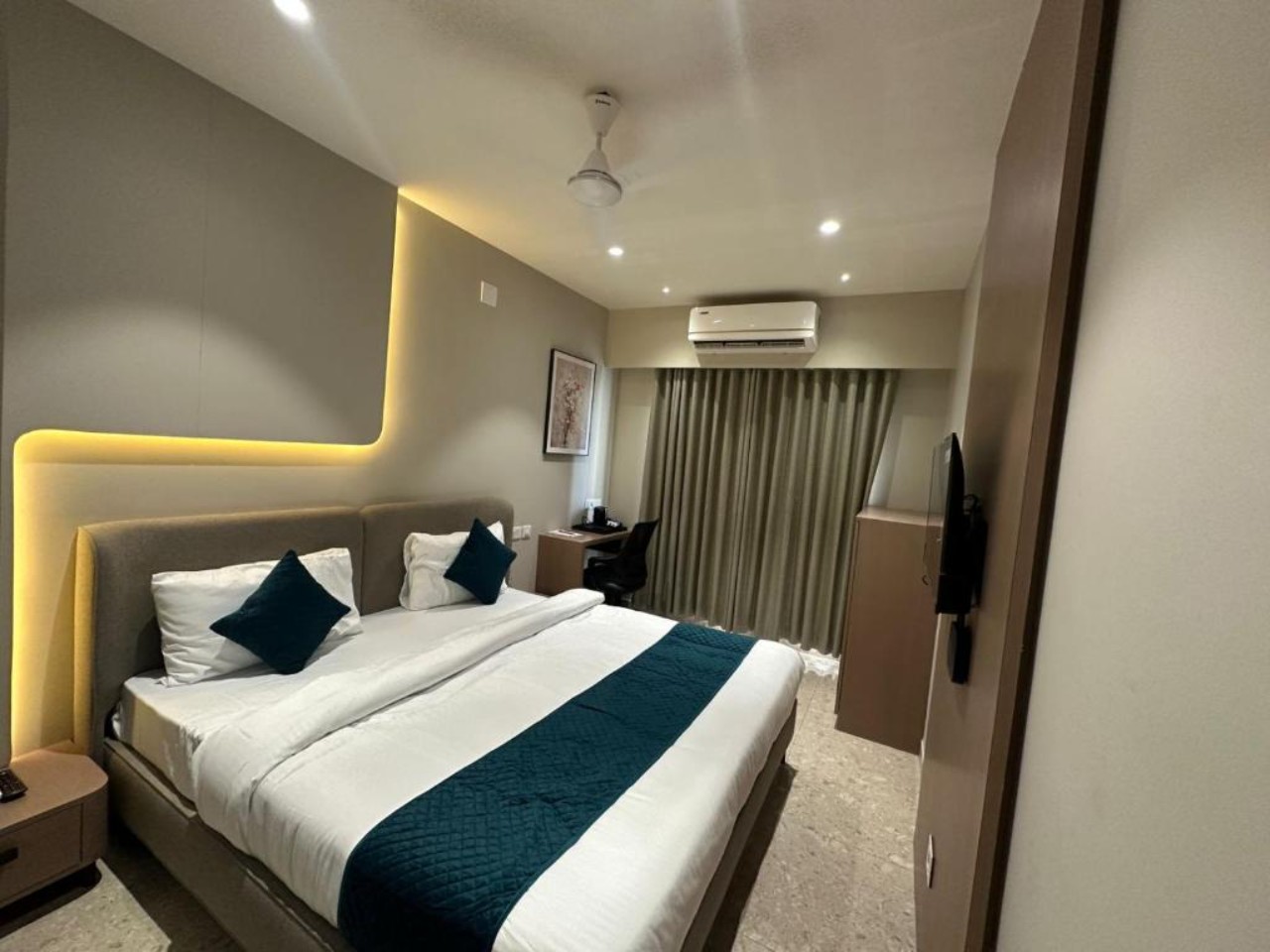 Fun Hotels in Jamnagar