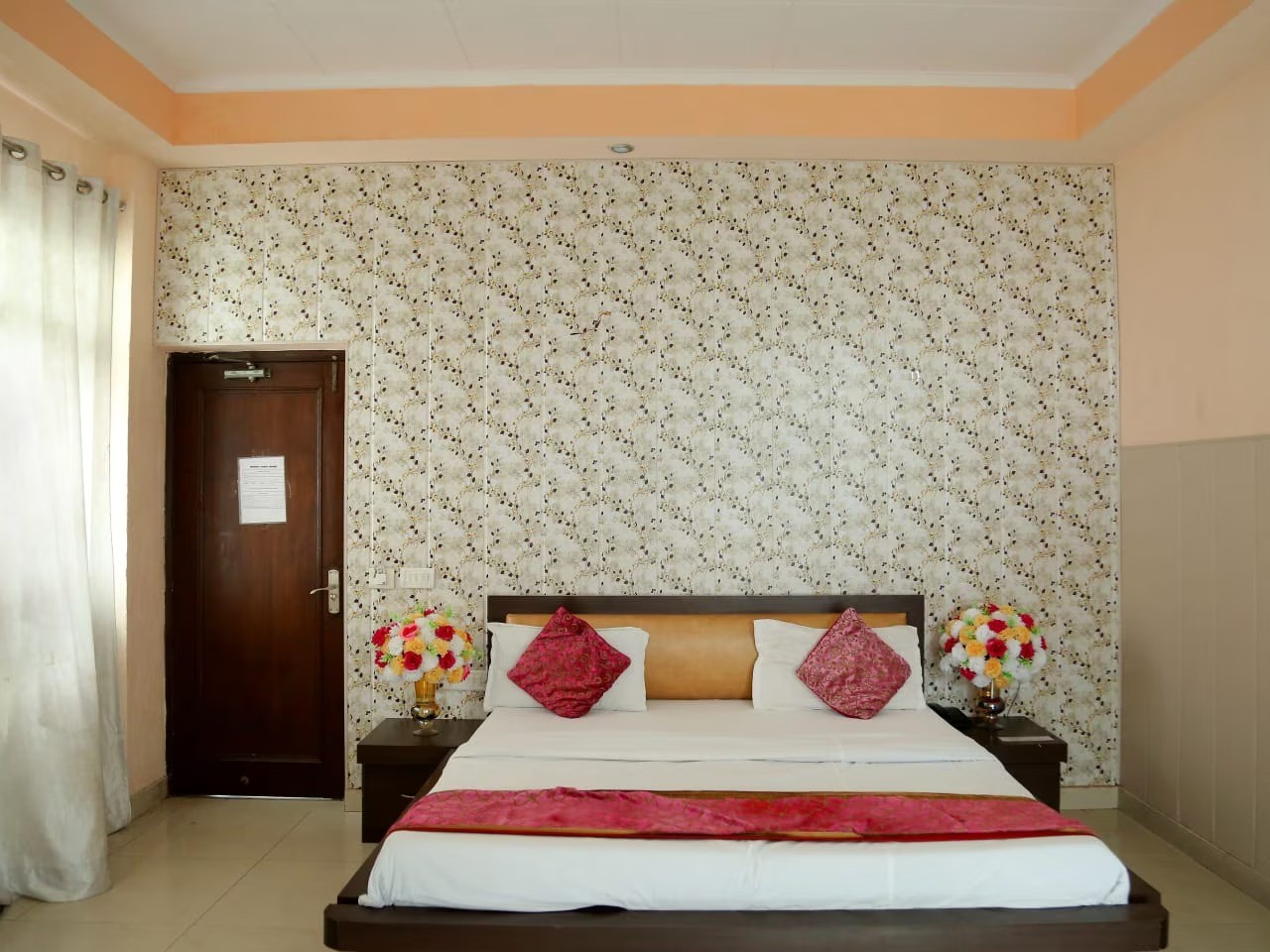 Bharat Guest House in Ghaziabad