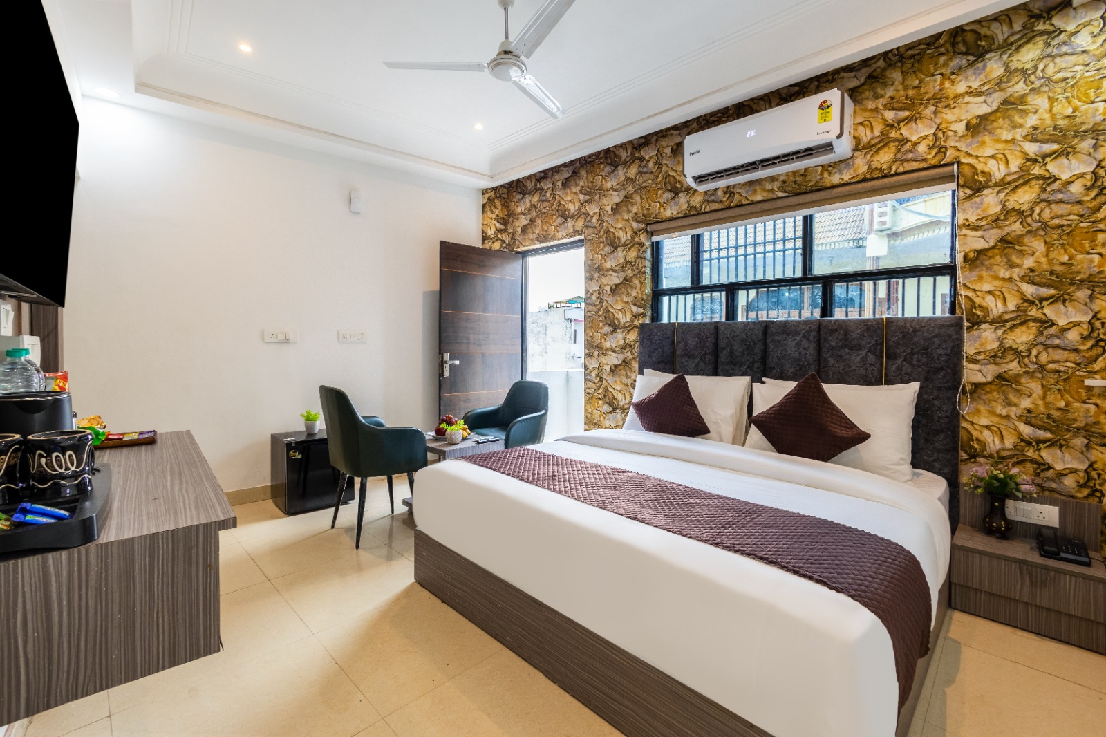 Hotel Accent Park in Noida