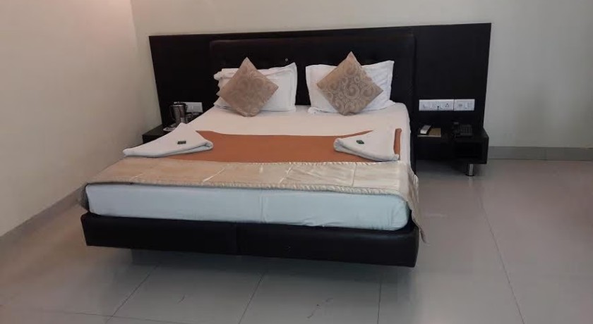 Hotel Western Inn in Vasai