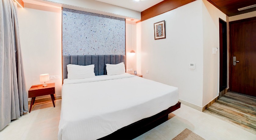 Hotel Ocean Breeze in Bhopal