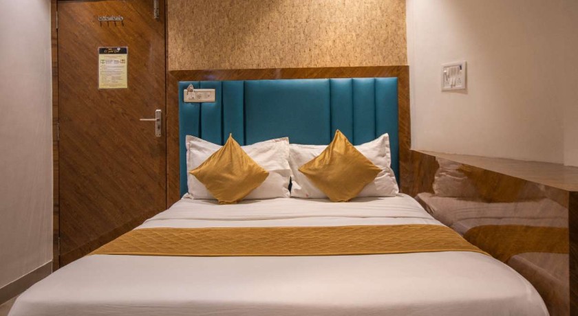 Hotel Crystal Palace in Mumbai